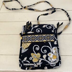 Vera Bradley crossbody purse. Measures 8”x 6”. Flap front. Mini Hipster.